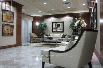 5 Michael Power Pl in Toronto, ON - Building Photo - Building Photo