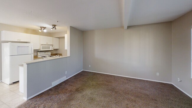 7202-7105 105 St in Grande Prairie, AB - Building Photo - Building Photo
