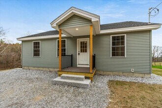 237 Maplewold Rd in Weare, NH - Building Photo - Building Photo