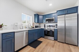 1548 N Upland Cir in Mesa, AZ - Building Photo - Building Photo