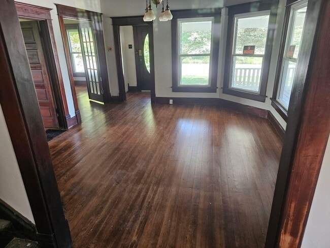503 McNatt in Aurora, MO - Building Photo - Building Photo