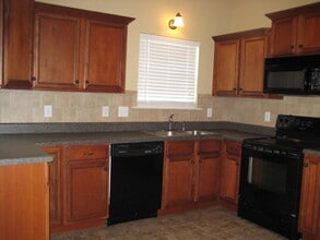 3013 Community Cir in Murfreesboro, TN - Foto de edificio - Building Photo