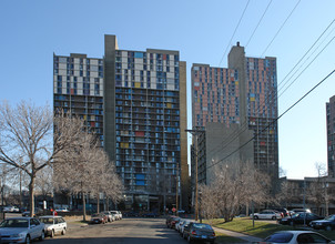 Riverside Plaza in Minneapolis, MN - Building Photo - Building Photo