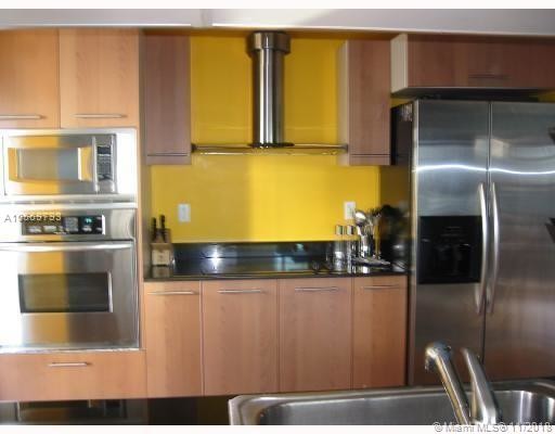 5970 Indian Creek Dr-Unit -301 in Miami, FL - Building Photo - Building Photo