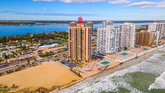 3051 S Atlantic Ave in Daytona Beach Shores, FL - Building Photo