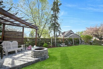 72 Yerger Rd in Fair Lawn, NJ - Building Photo - Building Photo