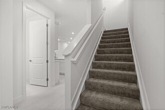 4286 Sonoma Oaks Dr in Naples, FL - Building Photo - Building Photo