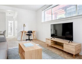 45 Green St in Brookline, MA - Building Photo - Building Photo