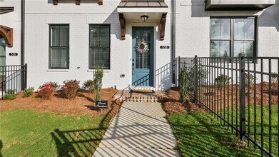 538 Healy Dr in Cumming, GA - Building Photo - Building Photo