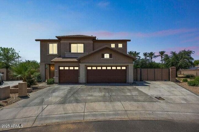 7855 W Vía Del Sol in Peoria, AZ - Foto de edificio - Building Photo
