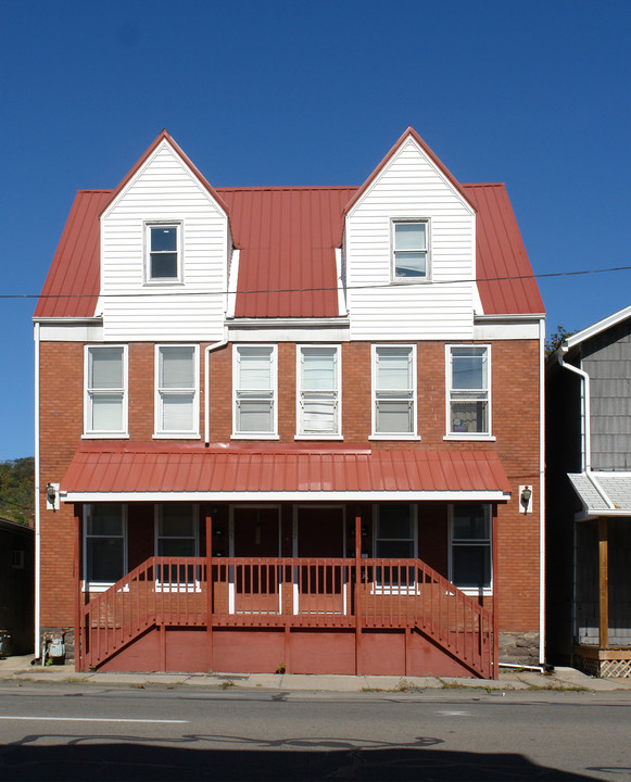 365-367 E Main St in Lock Haven, PA - Building Photo