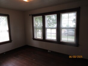 103 W Walnut St in North Freedom, WI - Building Photo - Building Photo