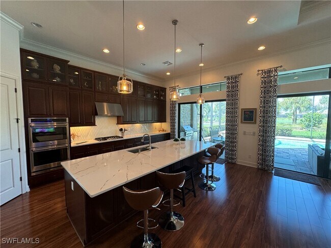 property at 9262 Rialto Ln