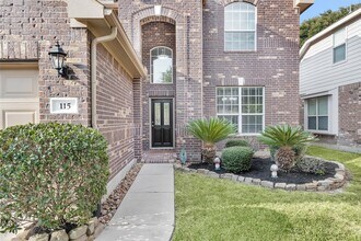 115 N Hawkhurst Cir in Magnolia, TX - Building Photo - Building Photo