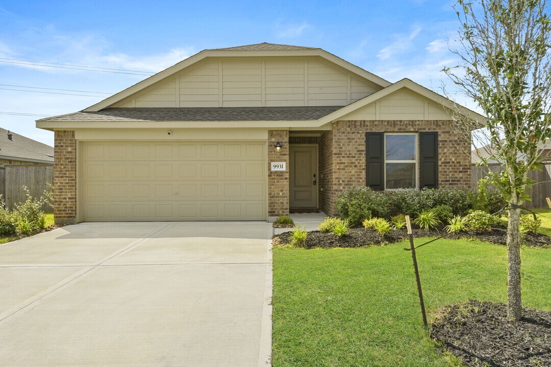 9931 Cliffside Rdg in Baytown, TX - Building Photo