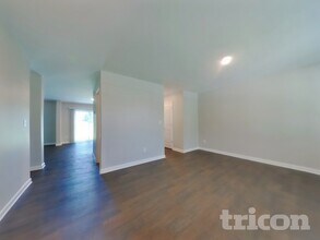 205 Brenett Francis Ct in Charlotte, NC - Building Photo - Building Photo