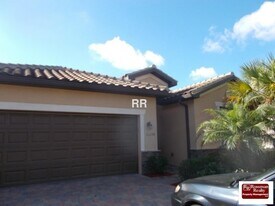 11294 Red Bluff Ln in Ft. Myers, FL - Building Photo
