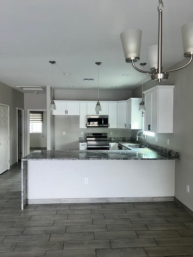1848 Silver Ct in Rio Rico, AZ - Building Photo - Building Photo