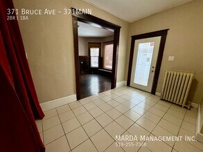 371 Bruce Ave in Windsor, ON - Building Photo - Building Photo