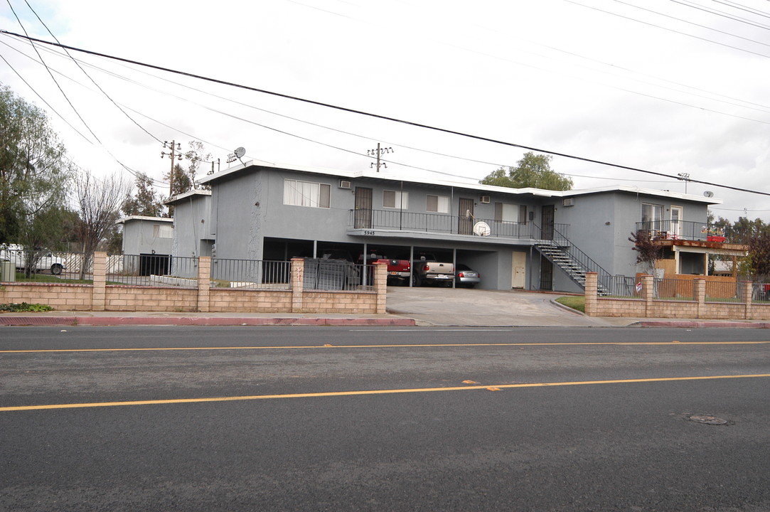 5941 Limonite Ave in Jurupa Valley, CA - Building Photo