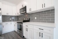 21 Farson St photo'
