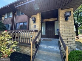 10201 Bustleton Ave, Unit A1 in Philadelphia, PA - Building Photo