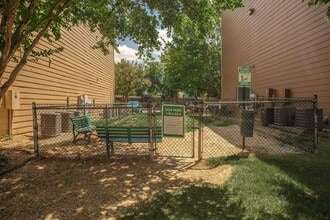 The Villages at Lost Creek in San Antonio, TX - Foto de edificio - Building Photo