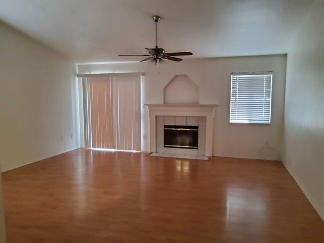 5615 Sugar Pine Dr in Bakersfield, CA - Building Photo - Building Photo