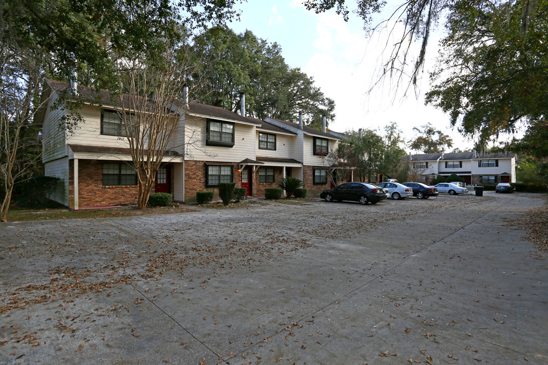 Botany Woods in Tallahassee, FL - Building Photo