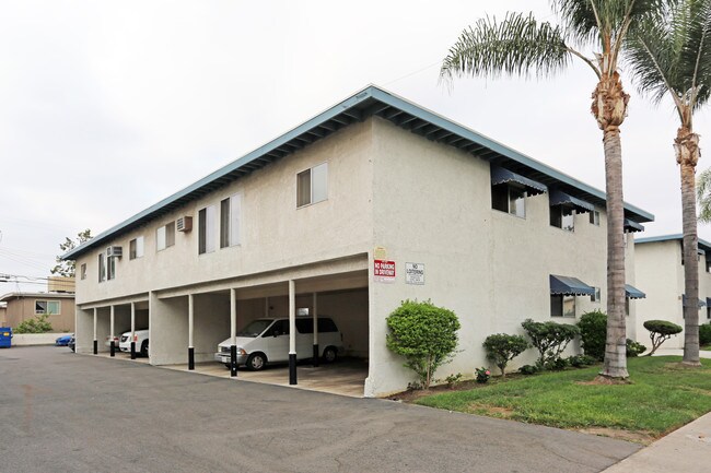 12632 Sunswept Ave in Garden Grove, CA - Foto de edificio - Building Photo