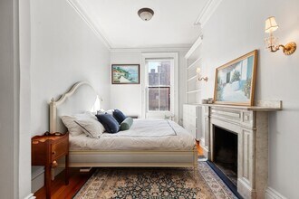 270 Beacon St, Unit 3 in Boston, MA - Foto de edificio - Building Photo