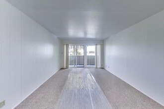 100 Millbrae Ave in Millbrae, CA - Building Photo - Building Photo