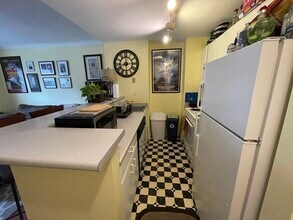 534 Beacon St, Unit 702 in Boston, MA - Building Photo - Building Photo