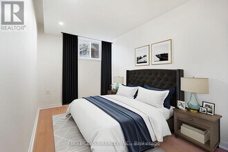 5554 Churchill Meadows Blvd in Mississauga, ON - Building Photo - Building Photo