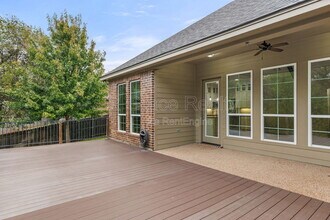 19 N Shore Cir in Waco, TX - Building Photo - Building Photo