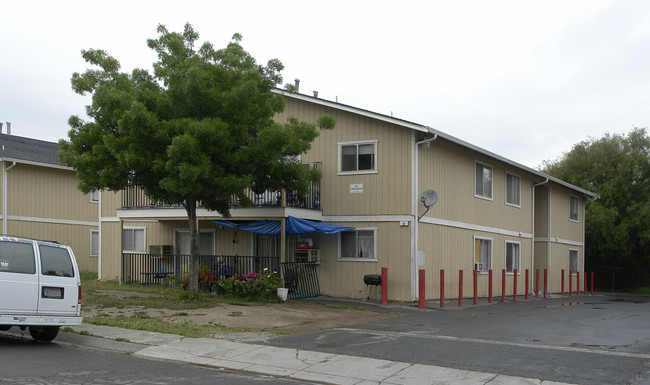 Skipper Apartments in Bay Point, CA - Building Photo - Building Photo