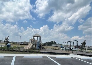 35522 Shade Fern Ln in Zephyrhills, FL - Building Photo - Building Photo