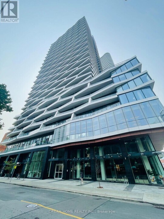 85-4185 Wood St in Toronto, ON - Building Photo