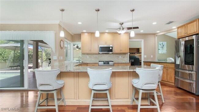 property at 2206 Imperial Golf Course Blvd