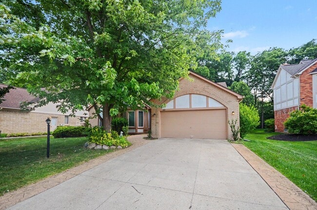 property at 456 Essex Dr