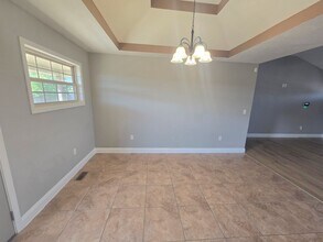 16386 Heartland Ln in St. Robert, MO - Building Photo - Building Photo