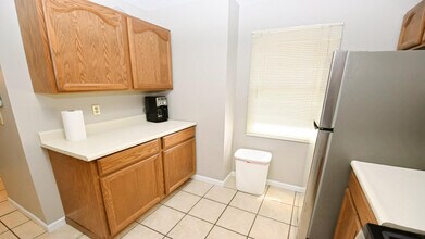 1412 Ivy Ct in South Bend, IN - Building Photo - Building Photo