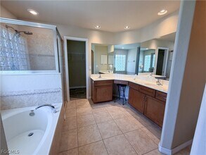 2110 SW 38th Terrace in Cape Coral, FL - Building Photo - Building Photo