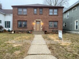 1033 Edgewater Ave in Fort Wayne, IN - Building Photo