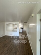 451 N Park St in Visalia, CA - Building Photo - Building Photo