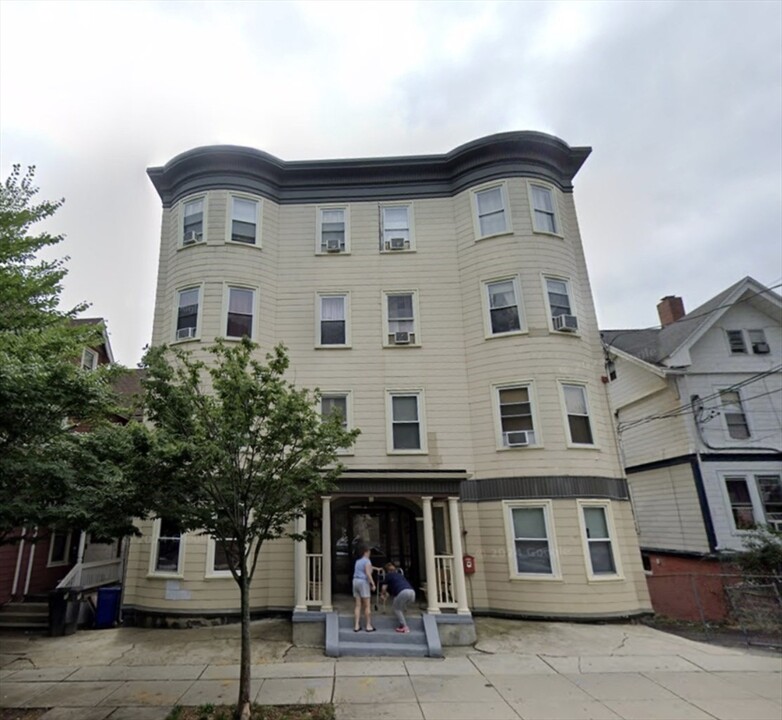 268 Washington Ave in Chelsea, MA - Building Photo