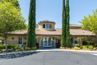 Bridges at Woodcreek Oaks in Roseville, CA - Foto de edificio - Building Photo