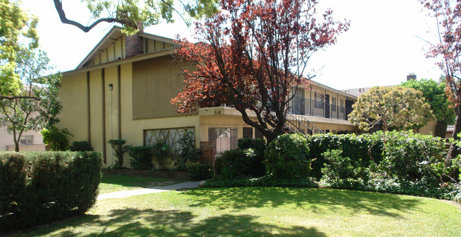 518 E Washington Blvd in Pasadena, CA - Building Photo - Building Photo