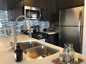 Blix32 Apartments in Toluca Lake, CA - Building Photo