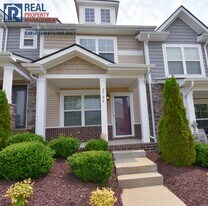 2706 River Vista Ct in Nashville, TN - Building Photo